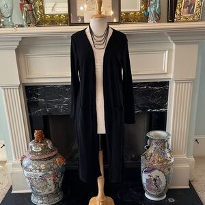 “Macro Light” Black Ribbed Long Cardigan